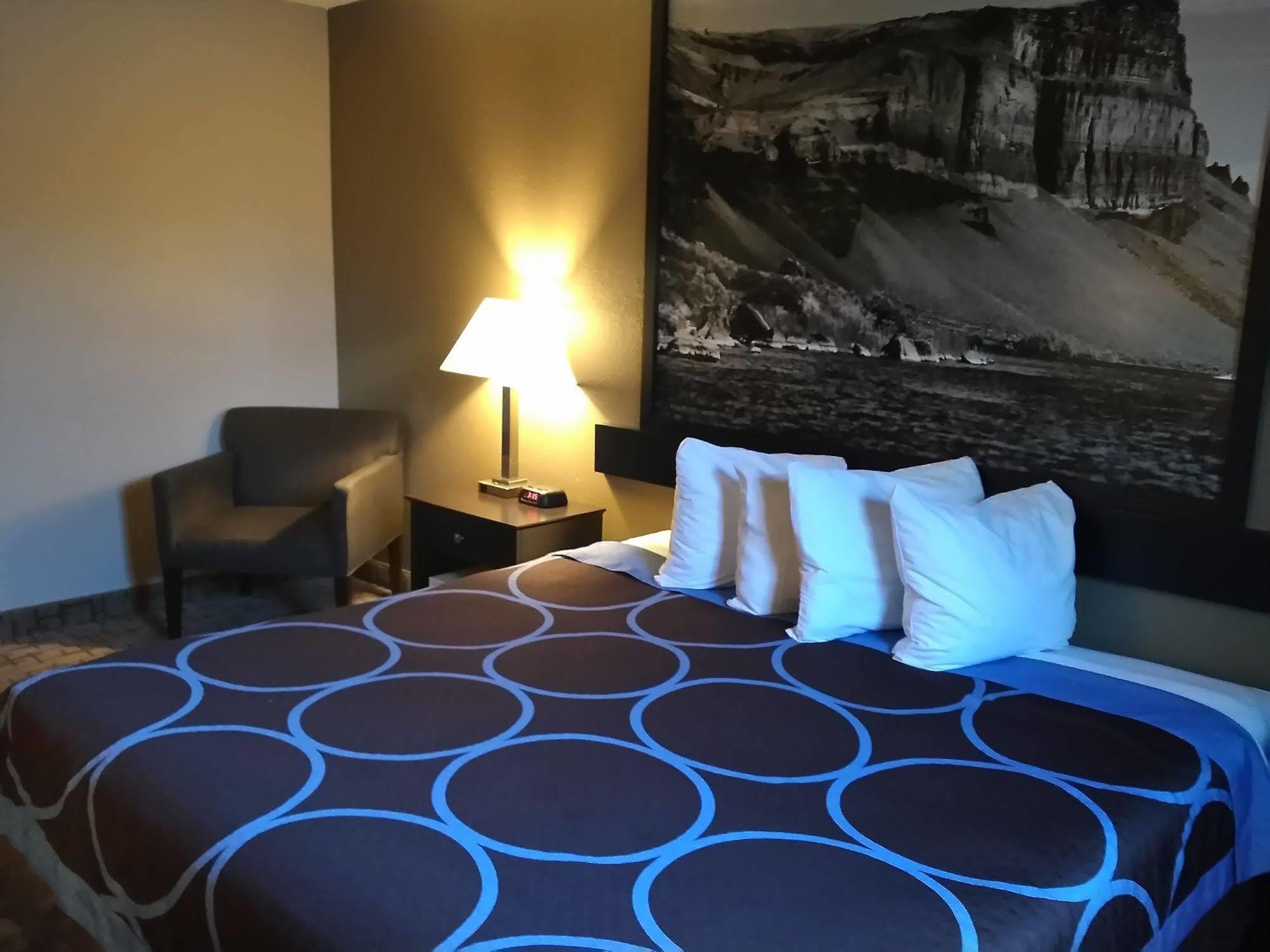 Hotel Super 8 By Wyndham Boise Extérieur photo