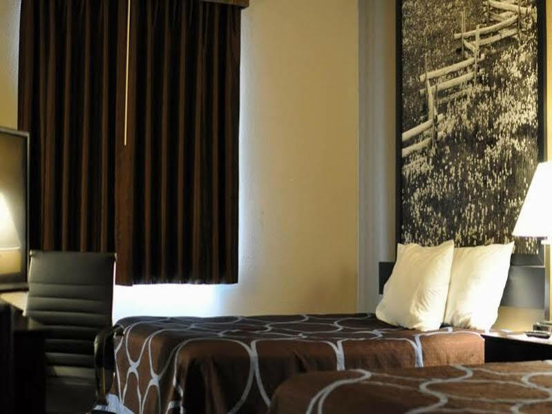 Hotel Super 8 By Wyndham Boise Extérieur photo