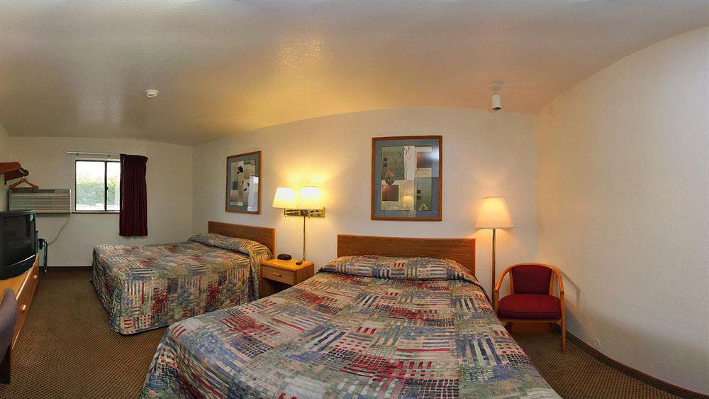 Hotel Super 8 By Wyndham Boise Extérieur photo